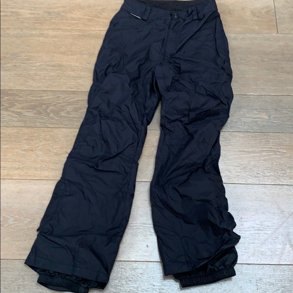 Women’s black shell snowboard pants